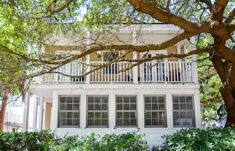 downtown charleston rental properties.